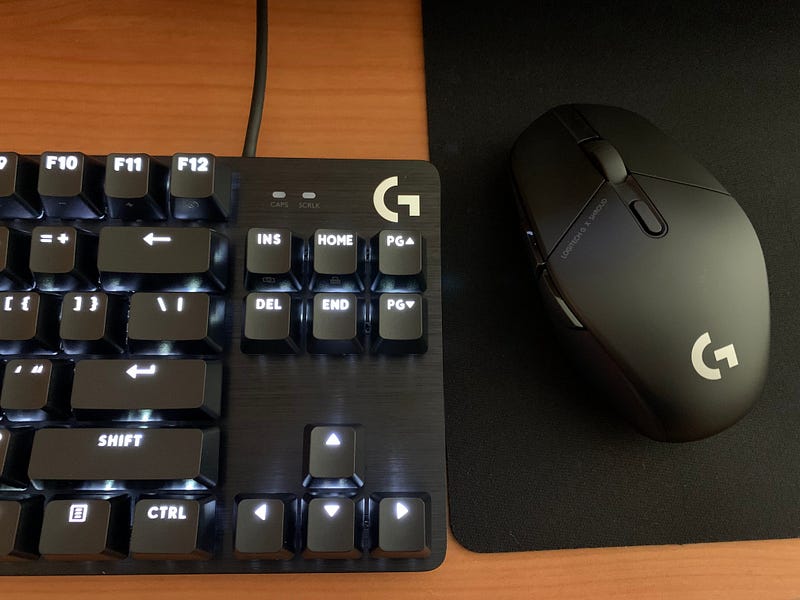 Logitech G413 TKL SE with Shroud G303 Mouse