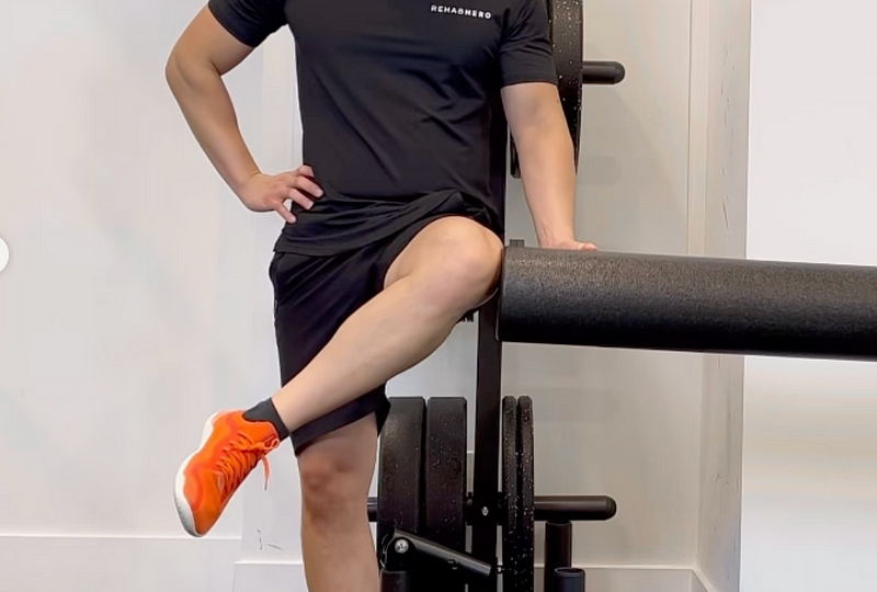 Using a foam roller for external rotation exercise