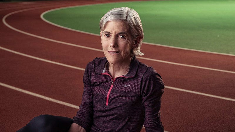 Joan Benoit Samuelson inspiring runners